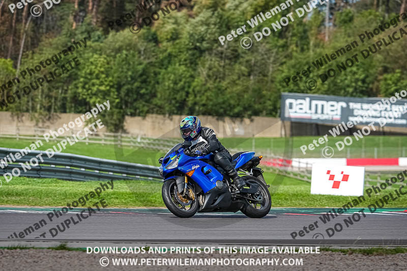 donington no limits trackday;donington park photographs;donington trackday photographs;no limits trackdays;peter wileman photography;trackday digital images;trackday photos